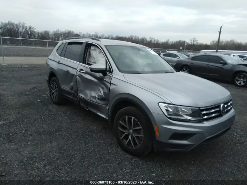 Volkswagen Tiguan 2020г.