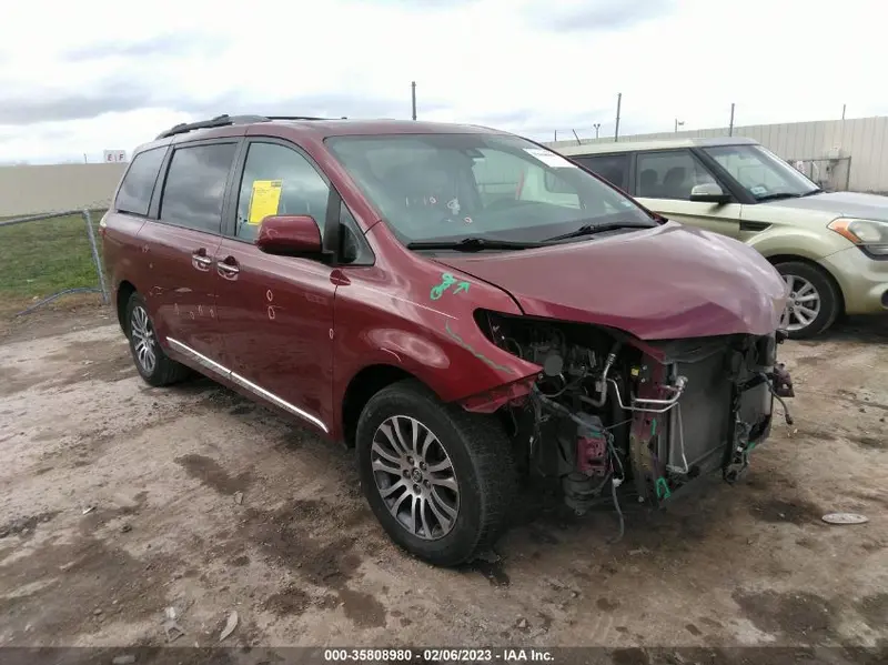Toyota Sienna 2019г.