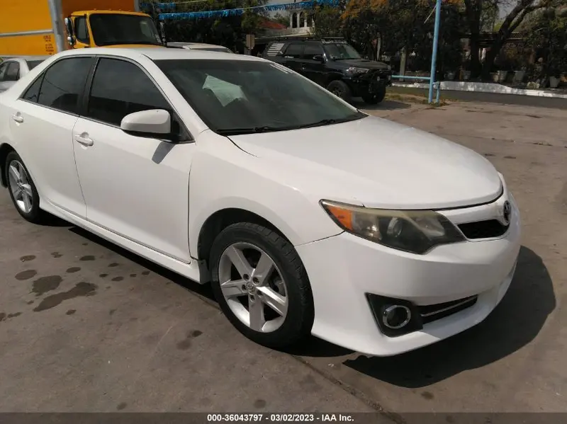 Toyota Camry 2014г.