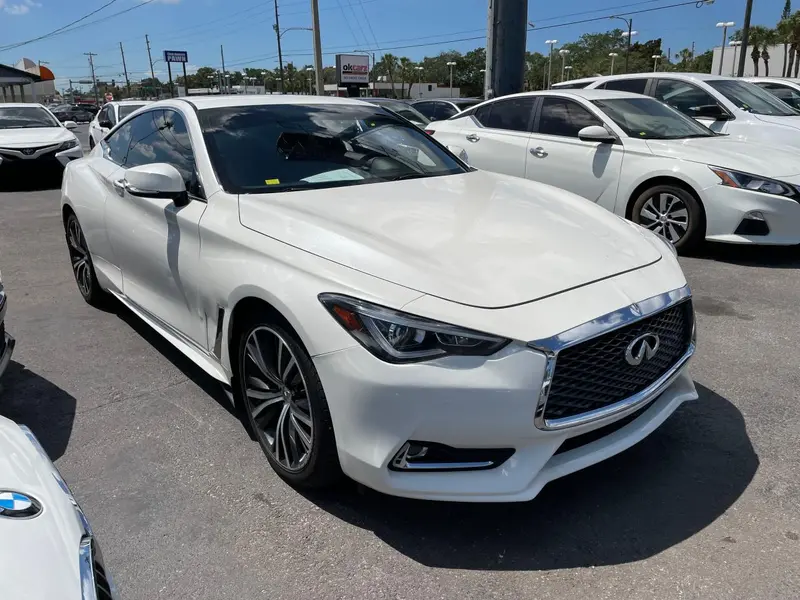 Infiniti Q60 2017г.