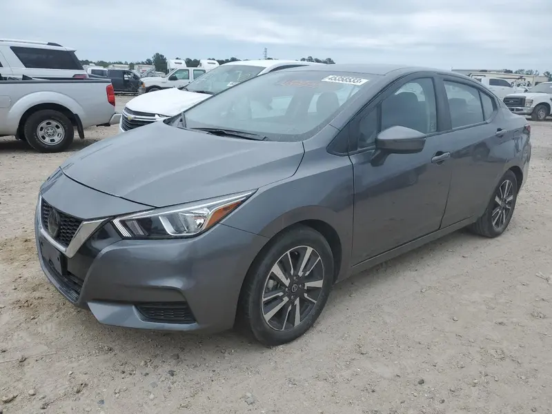 Nissan Versa 2021г.