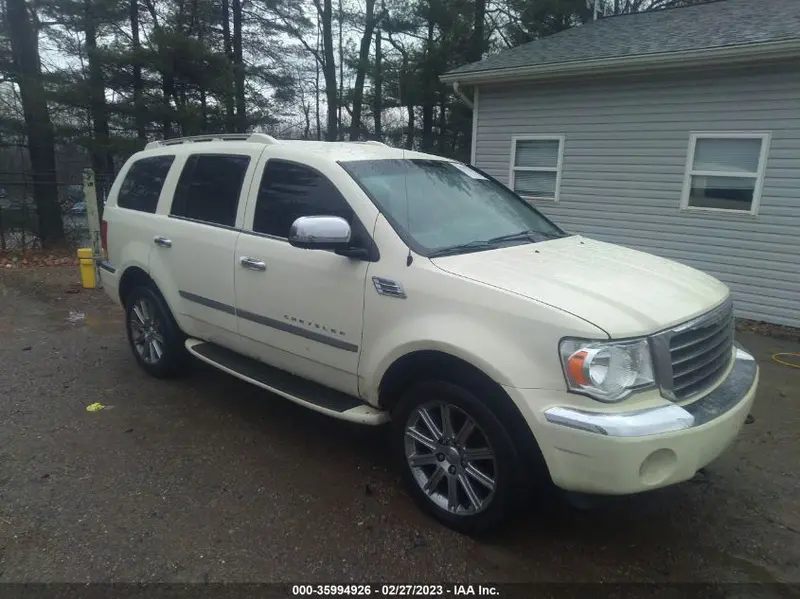 Chrysler Aspen 2008г.