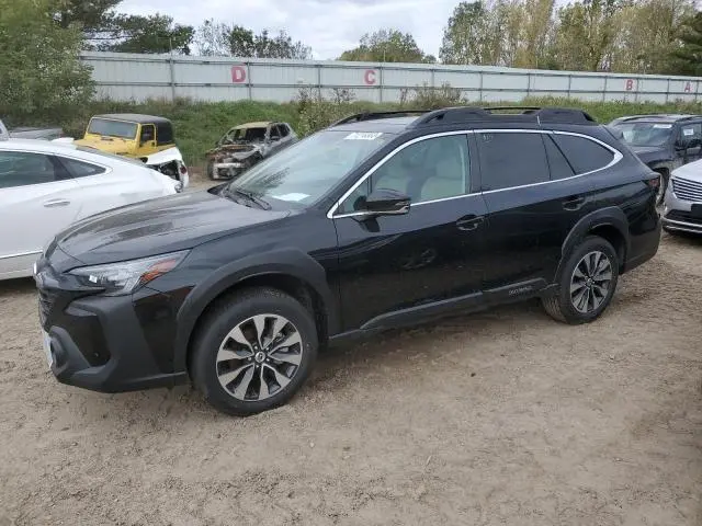 Subaru Outback 2023г.