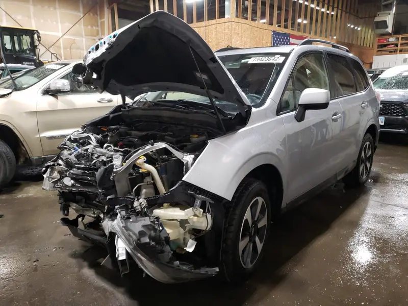 Subaru Forester 2017г.