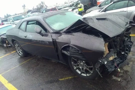 Dodge Challenger 2017г.