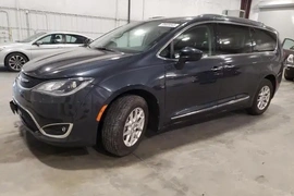 Chrysler Pacifica 2020г.