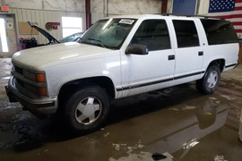 Chevrolet Suburban 1999г.