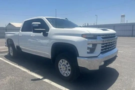 Chevrolet Silverado 2021г.