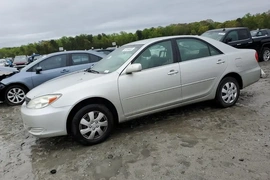 Toyota Camry 2004г.