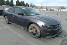 Dodge Charger 2015г.