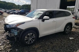 Toyota Highlander 2020г.