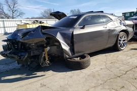 Dodge Challenger 2022г.