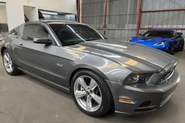 Ford Mustang 2013г.