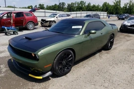 Dodge Challenger 2022г.