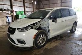 Chrysler Pacifica 2023г.