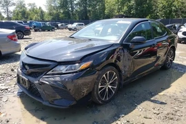 Toyota Camry 2020г.