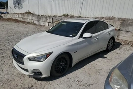 Infiniti Q50 2014г.