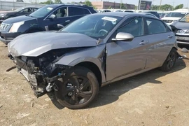 Hyundai Elantra 2023г.