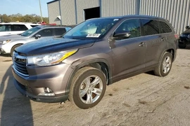 Toyota Highlander 2015г.