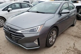 Hyundai Elantra 2019г.