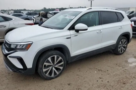 Volkswagen Taos 2022г.