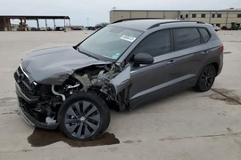 Volkswagen Taos 2022г.