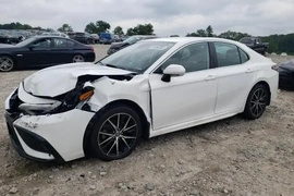 Toyota Camry 2023г.