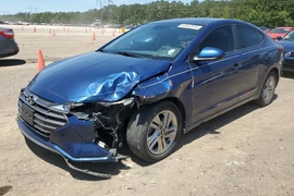 Hyundai Elantra 2019г.