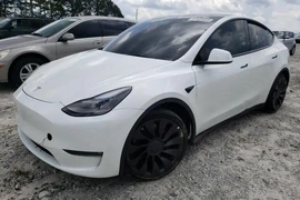 Tesla MODEL Y 2022г.