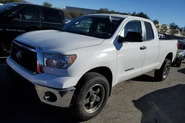 Toyota Tundra 2013г.