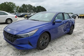 Hyundai Elantra 2023г.