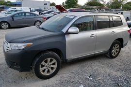 Toyota Highlander 2012г.