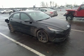 Hyundai Elantra 2021г.