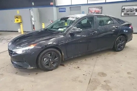 Hyundai Elantra 2021г.