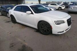 Chrysler 300 2019г.