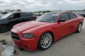 Dodge Charger 2011г.