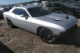 Dodge Challenger 2021г.
