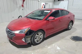 Hyundai Elantra 2019г.