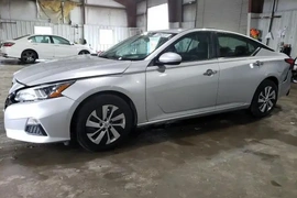 Nissan Altima 2020г.