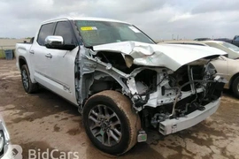 Toyota Tundra 2022г.