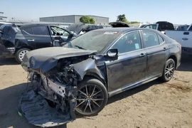 Toyota Camry Hybrid 2021г.
