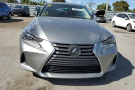 Lexus IS 2019г.