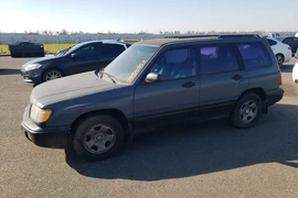 Subaru Forester 2000г.