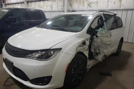 Chrysler Pacifica 2020г.