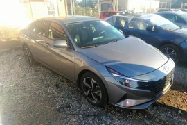 Hyundai Elantra 2023г.