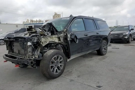 Chevrolet Suburban 2022г.
