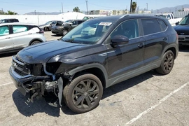 Volkswagen Taos 2022г.