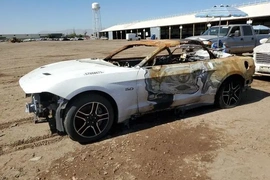 Ford Mustang 2020г.