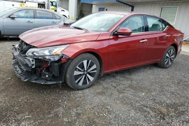 Nissan Altima 2022г.