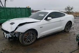 Ford Mustang 2021г.
